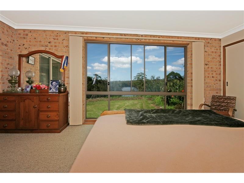 2752 The River Road, Nelligen NSW 2536