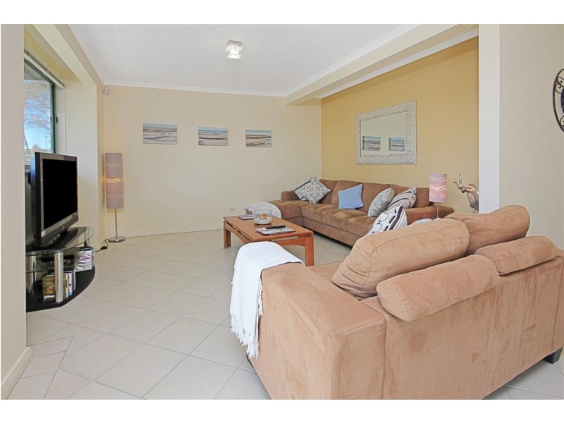 73 Vista Avenue, Catalina NSW 2536