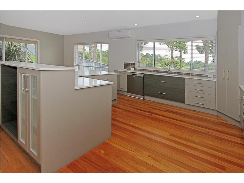 10 Oakwood Way, Catalina NSW 2536