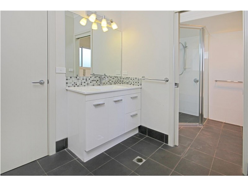 10 Oakwood Way, Catalina NSW 2536