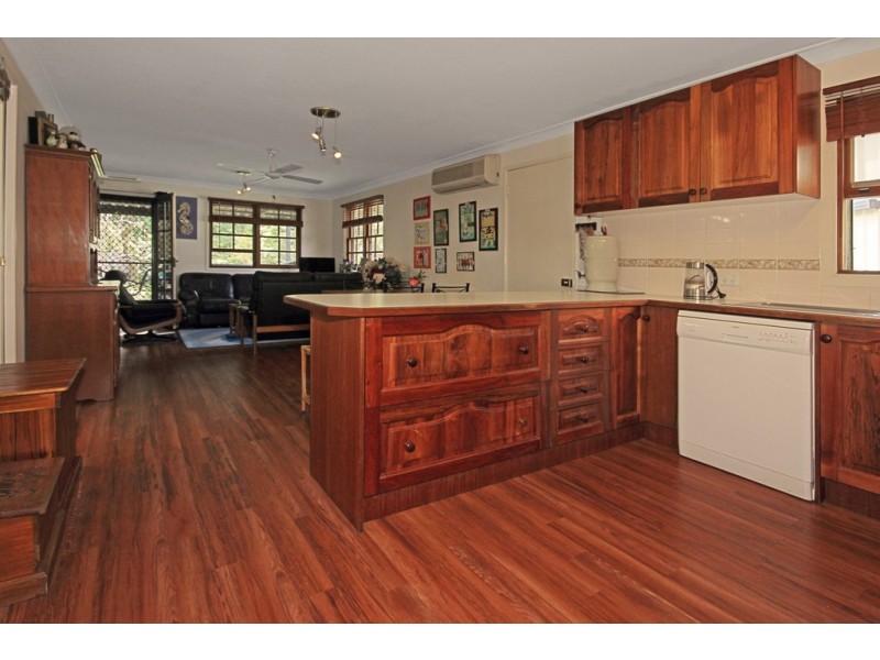 9 Timbara Crescent, Surfside NSW 2536