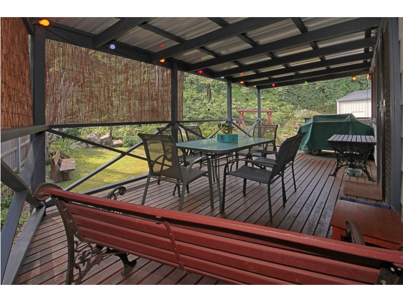 9 Timbara Crescent, Surfside NSW 2536