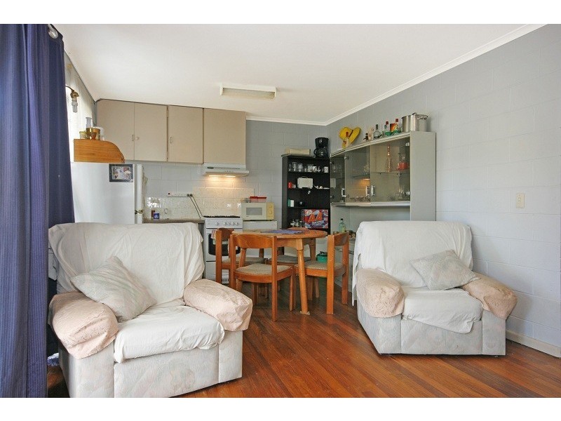 1 and 2/42 Edward Road, Batehaven NSW 2536