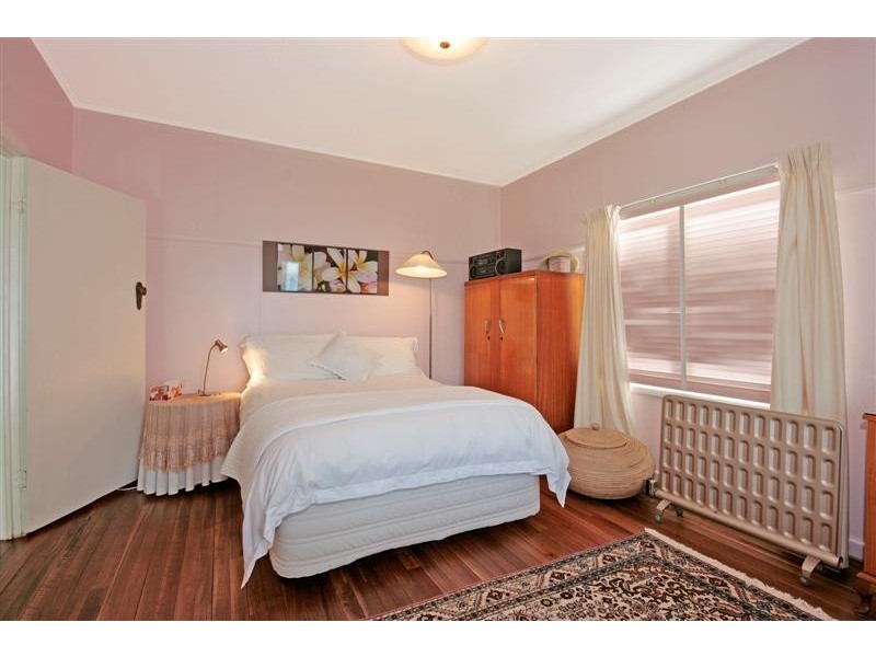 396 Beach Road, Batehaven NSW 2536