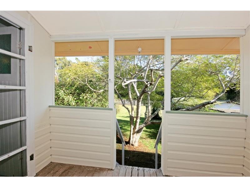 396 Beach Road, Batehaven NSW 2536
