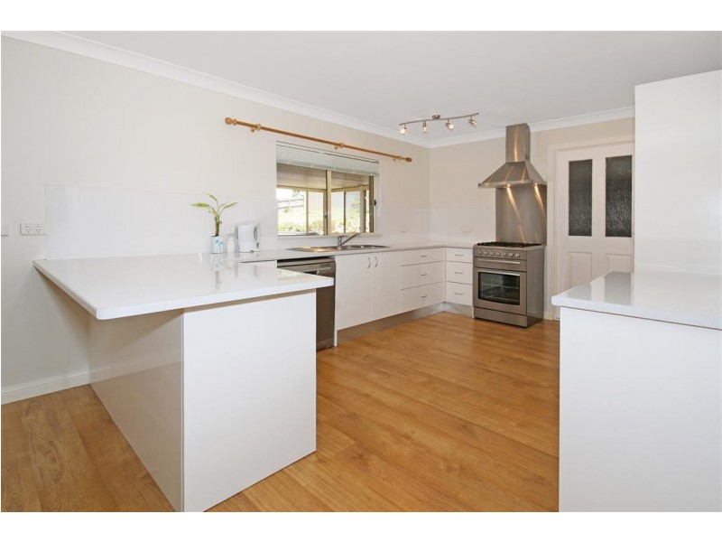 7 Osprey Place, Surfside NSW 2536