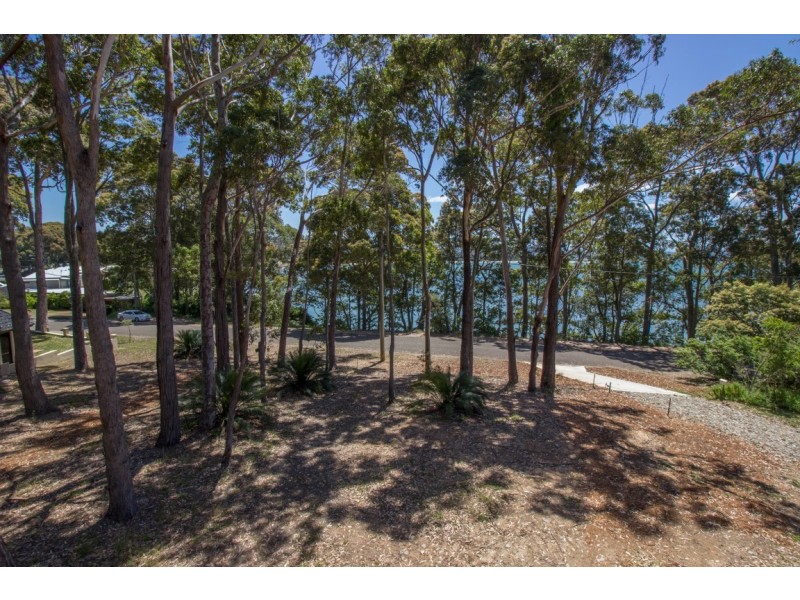 12 Observation Avenue, Batehaven NSW 2536