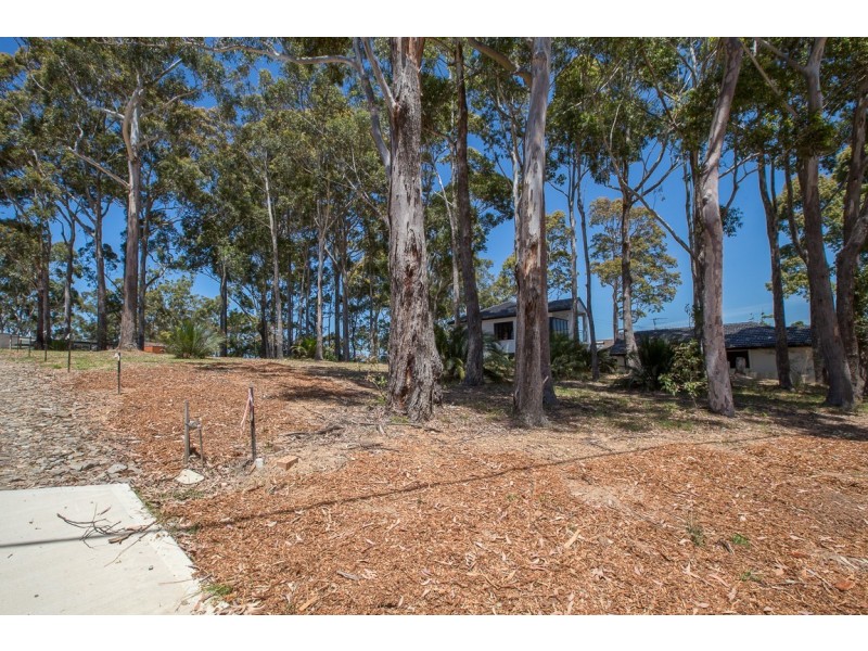 12 Observation Avenue, Batehaven NSW 2536