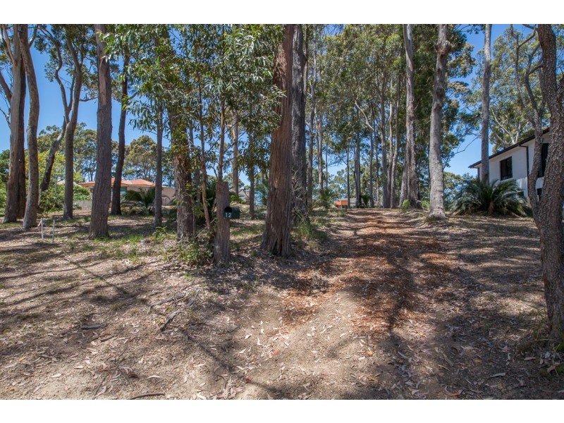 12 Observation Avenue, Batehaven NSW 2536
