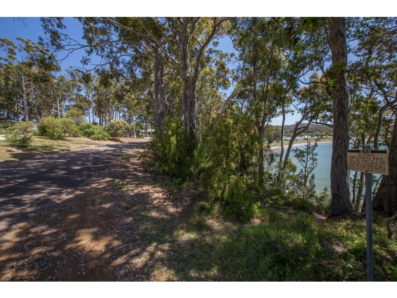 12 Observation Avenue, Batehaven NSW 2536