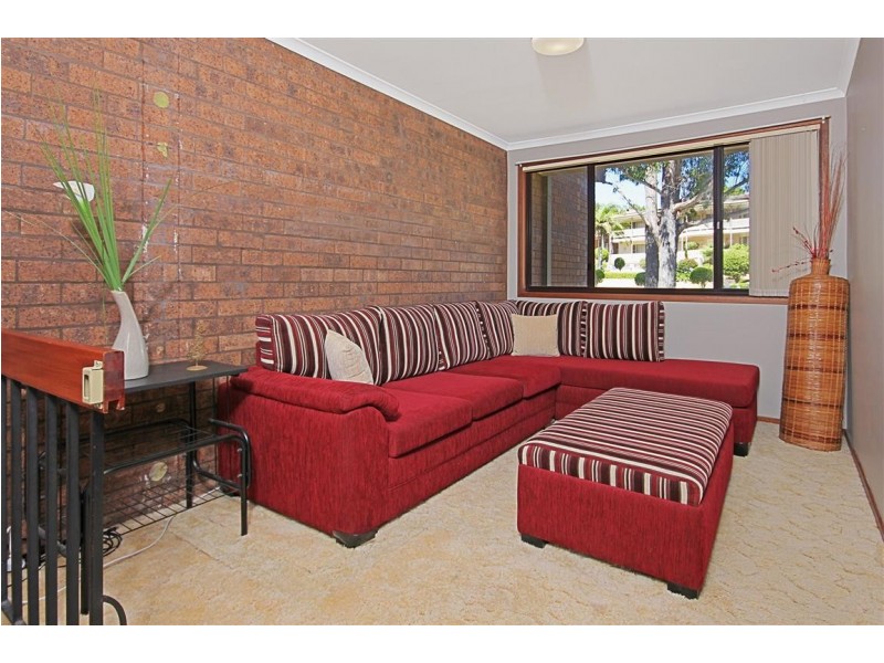 23/12 Parker Avenue, Surf Beach NSW 2536