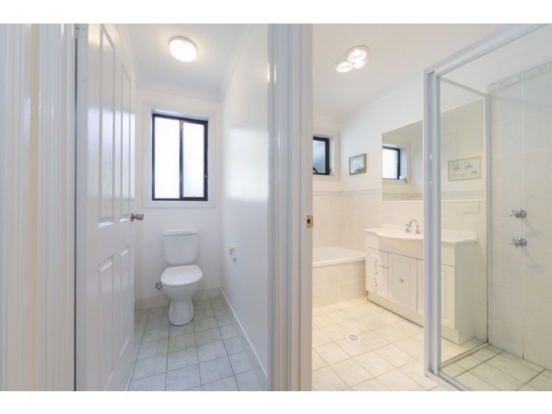 2/27 Explorers Way, Surf Beach NSW 2536