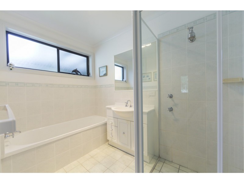 2/27 Explorers Way, Surf Beach NSW 2536