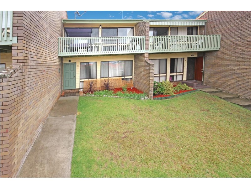 15/1 Calton Road, Batehaven NSW 2536