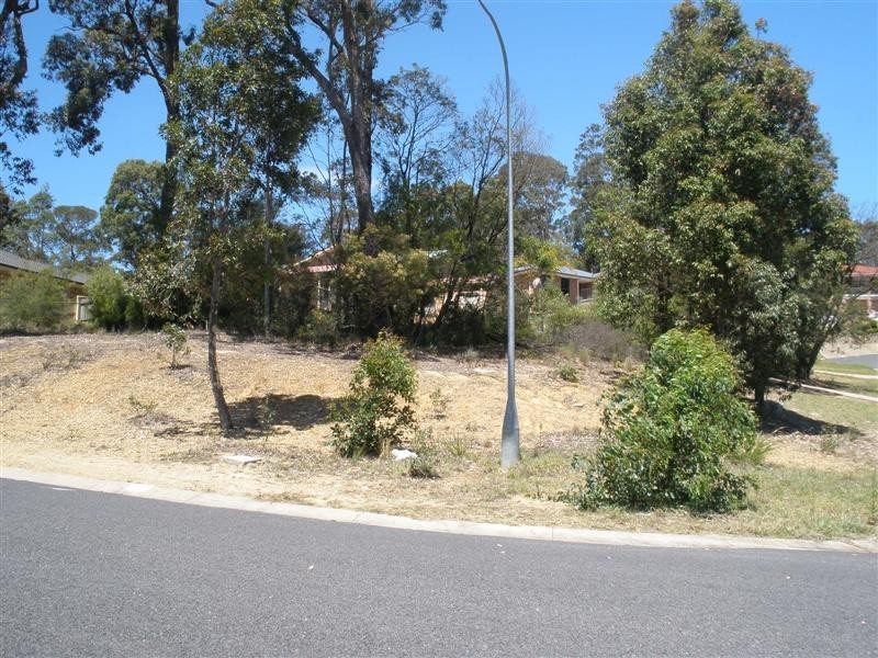 31 Karoola Crescent, Surfside NSW 2536