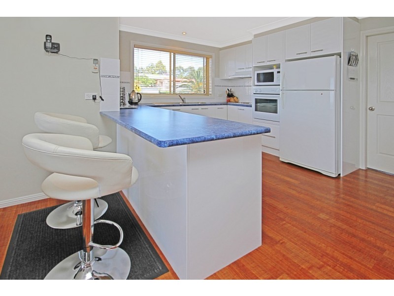 8B Ocean Road, Batehaven NSW 2536
