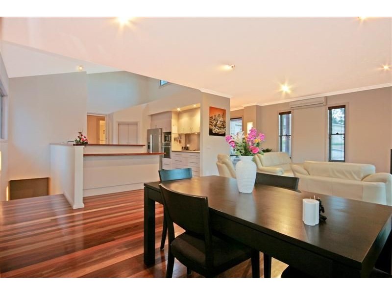 18 Bowerbird Pl, Malua Bay NSW 2536