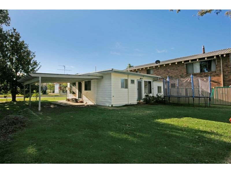 22 Wallaringa Street, Surfside NSW 2536