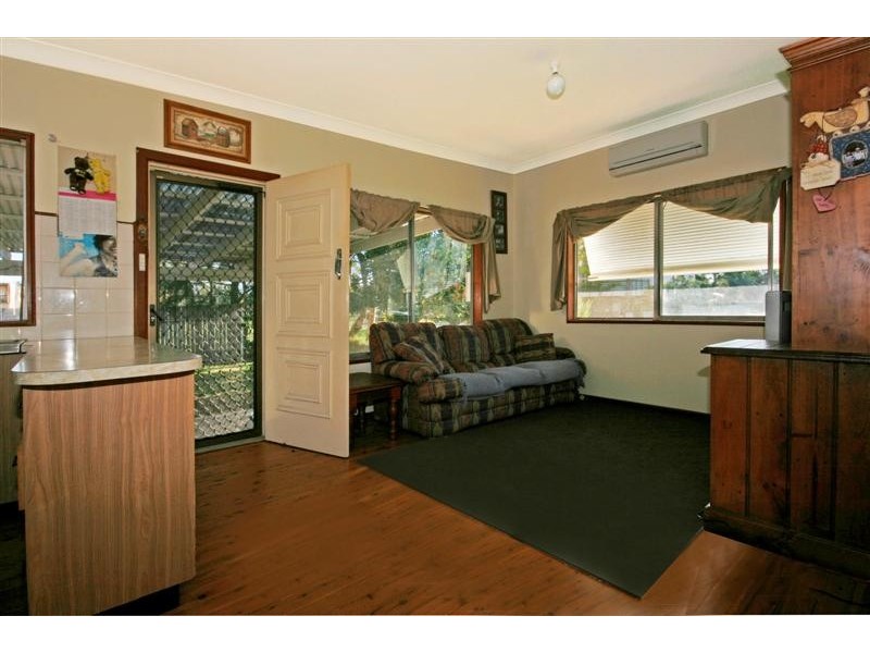 22 Wallaringa Street, Surfside NSW 2536