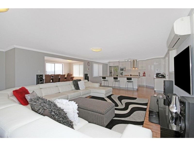 4 Courtenay Crescent, Long Beach NSW 2536