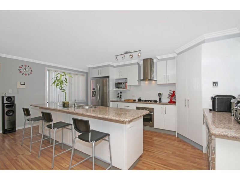 4 Courtenay Crescent, Long Beach NSW 2536