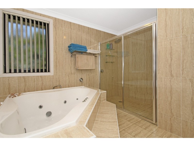 4 Courtenay Crescent, Long Beach NSW 2536