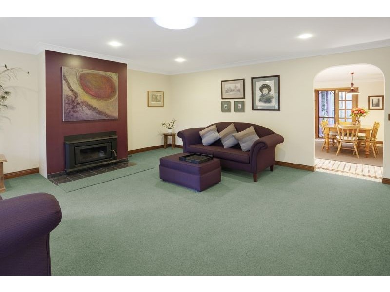 17 Connells Close, Mossy Point NSW 2537