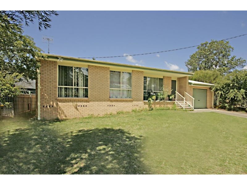 24 Avalon Street, Batemans Bay NSW 2536