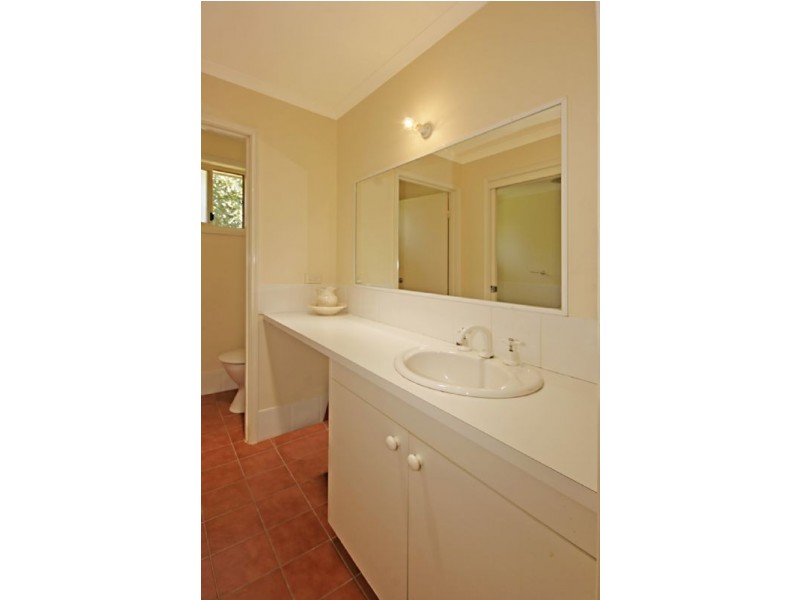 24 Avalon Street, Batemans Bay NSW 2536