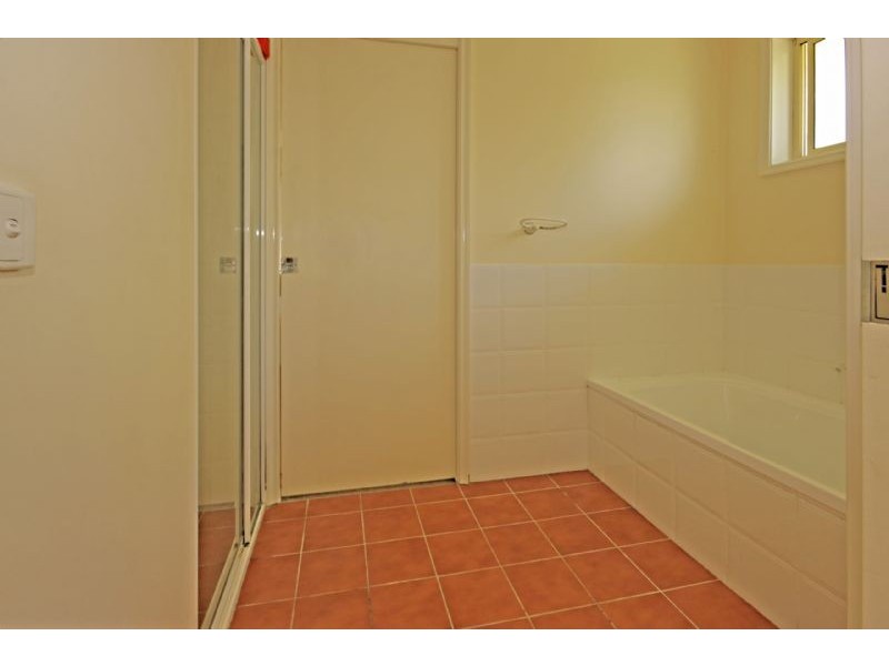 24 Avalon Street, Batemans Bay NSW 2536