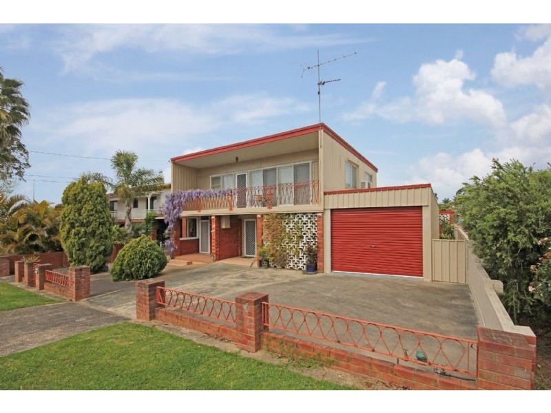 19 Marjorie Crescent, Batehaven NSW 2536