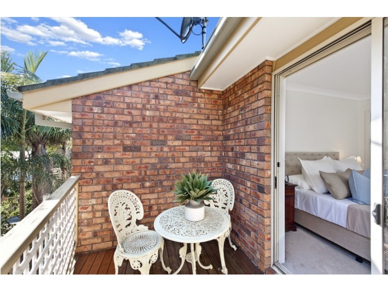 1/4 Lisa Place, Sunshine Bay NSW 2536