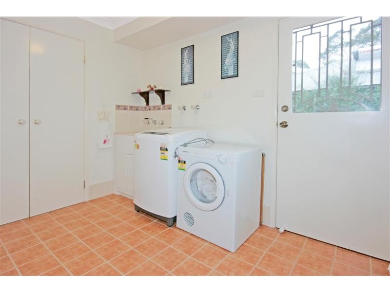 7 Gibson Place, Batehaven NSW 2536