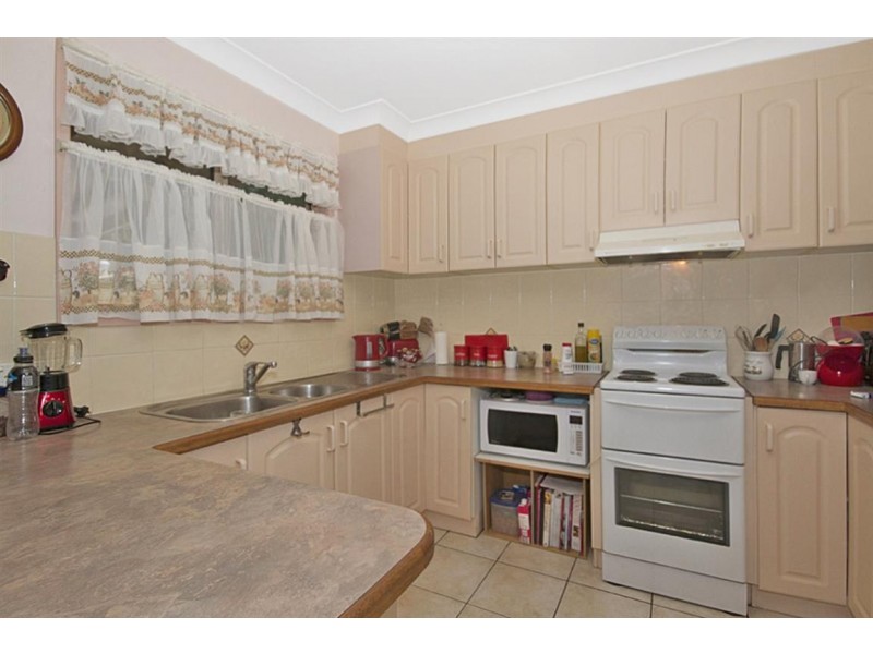 15 Matthew Parade, Batehaven NSW 2536