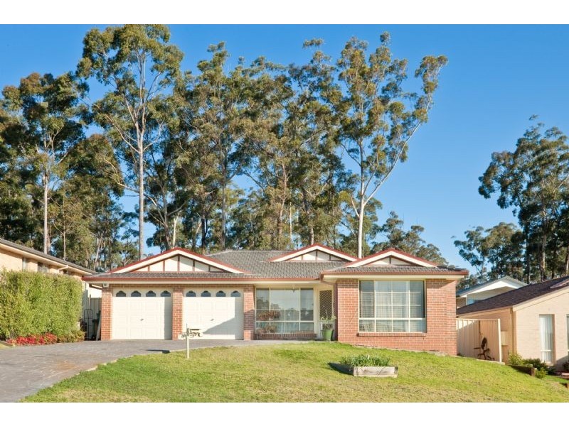 12 Batman Place, Sunshine Bay NSW 2536