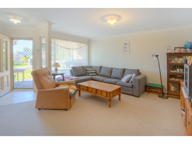 12 Batman Place, Sunshine Bay NSW 2536