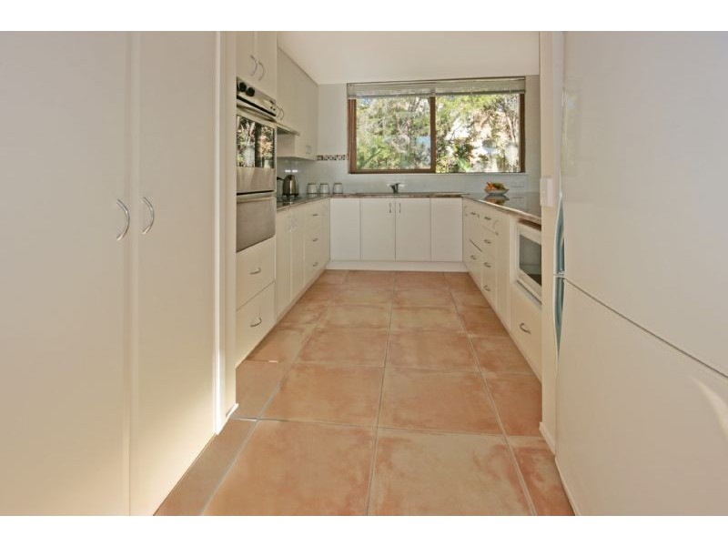 25 Parker Ave, Surf Beach NSW 2536