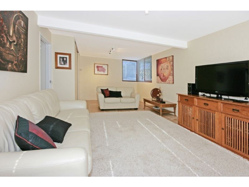 25 Parker Ave, Surf Beach NSW 2536