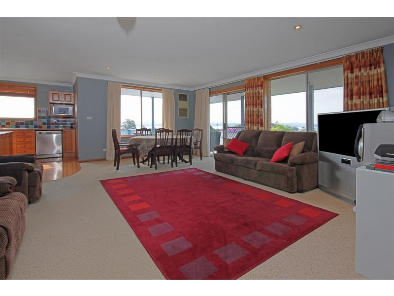 1 Ocean Road, Batehaven NSW 2536