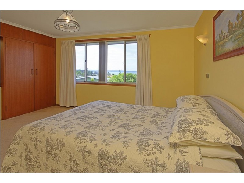 1 Ocean Road, Batehaven NSW 2536