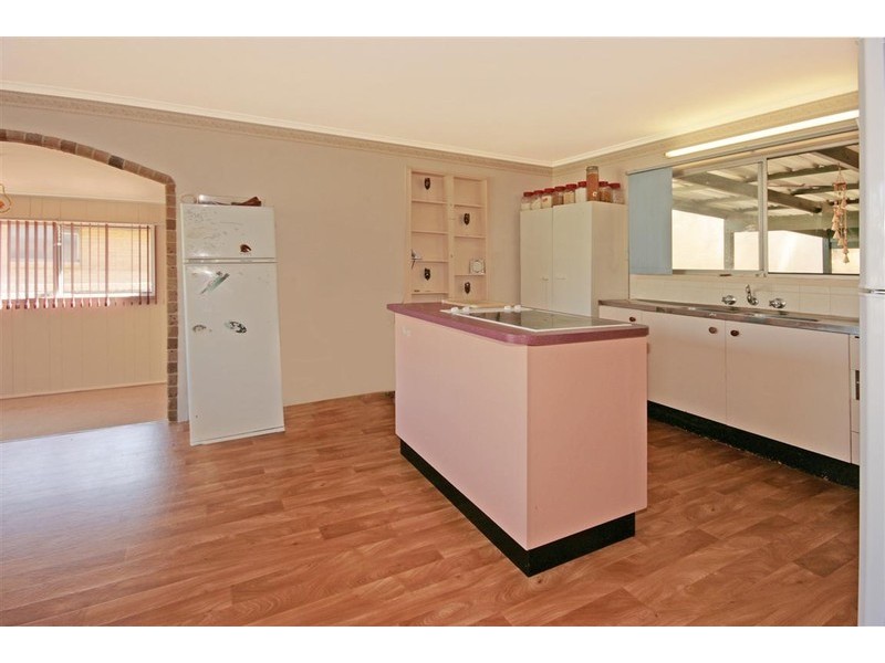 25 Flinders Way, Surf Beach NSW 2536