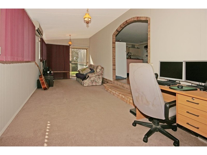 25 Flinders Way, Surf Beach NSW 2536