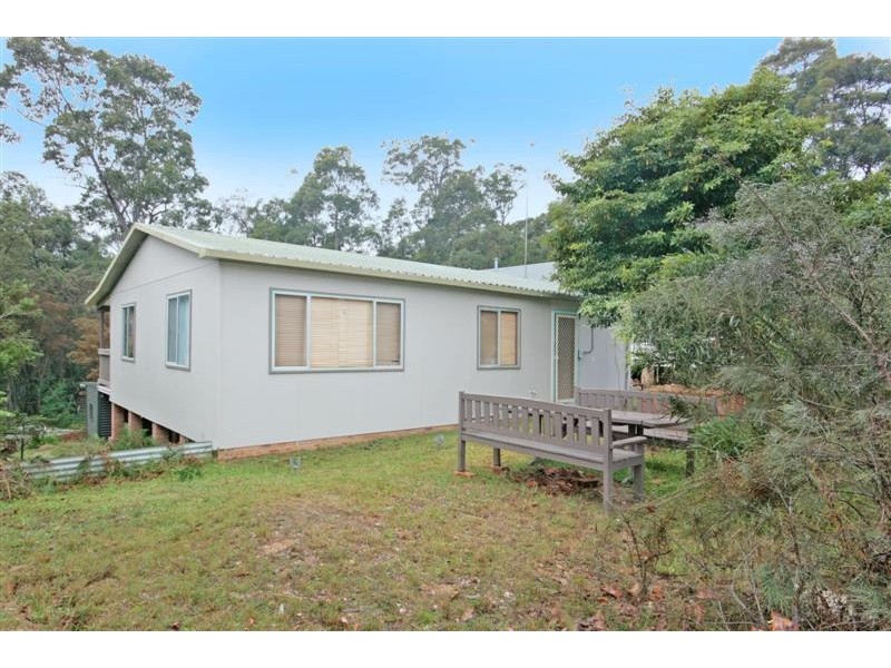 8 Long Beach Rd, Long Beach NSW 2536
