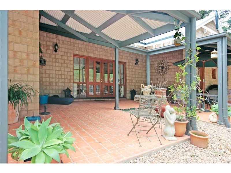 3 Figtree Close, Surf Beach NSW 2536