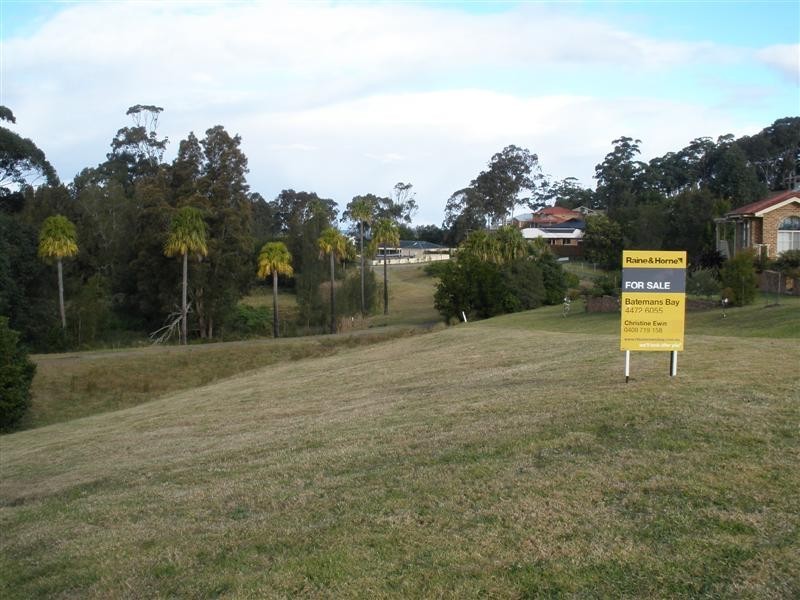 22 Henry Place, Long Beach NSW 2536