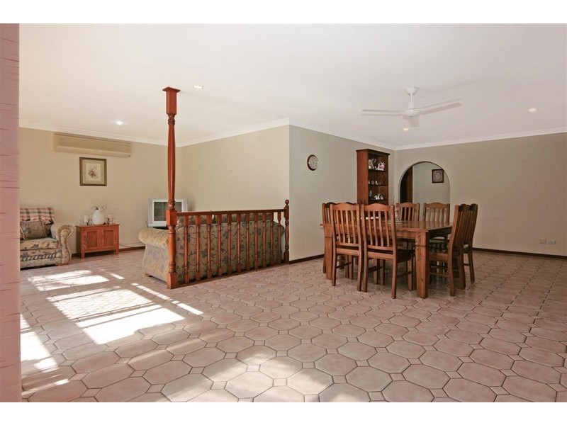 28 Candlagan Drive, Broulee NSW 2537