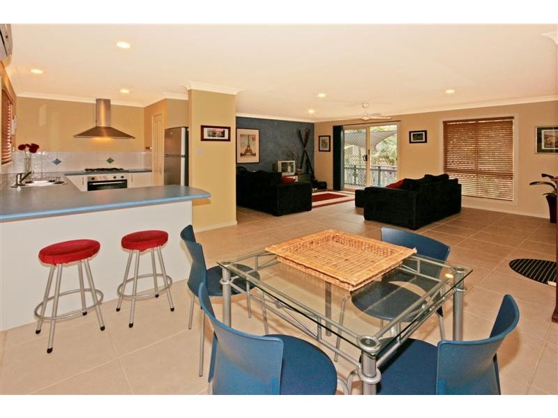 13 Palana Street, Surfside NSW 2536