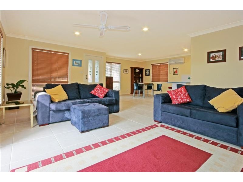 13 Palana Street, Surfside NSW 2536