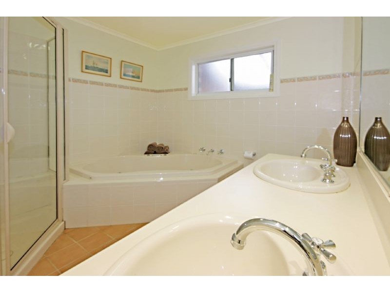 82 Elizabeth Drive, Broulee NSW 2537