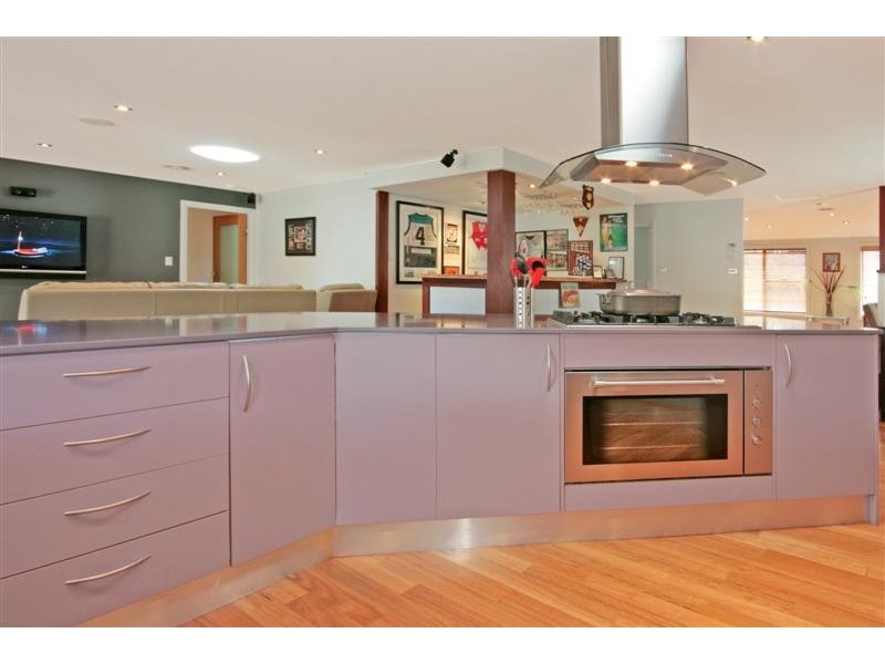 17 Elizabeth Drive, Broulee NSW 2537